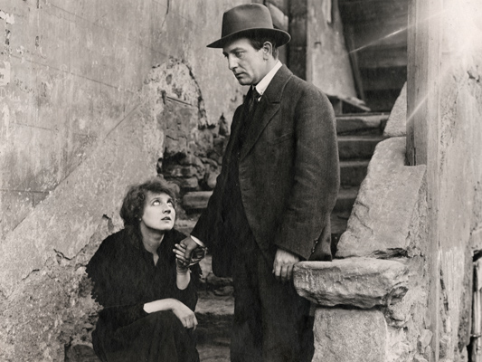 Travail - Henri Pouctal - 1919 - Collections La Cinémathèque française © Pathé