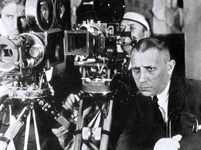 Erich von Stroheim sur le tournage des Rapaces