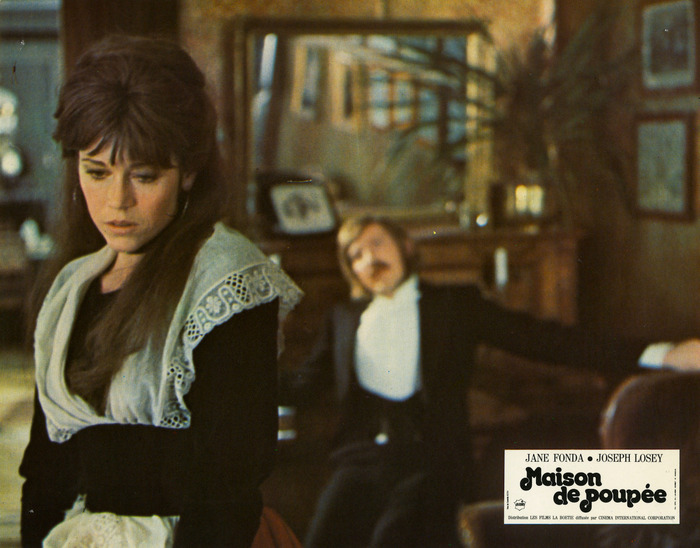 Jane Fonda et Edward Fox dans Maison de poupée (1973)