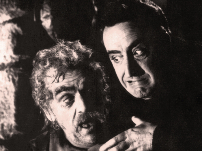 Boris Karloff et Mario Bava sur le tournage des Wurdalaks, deuxième sketch des Trois Visages de la peur (1963)