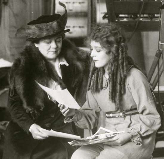 Mary Pickford et sa mère Charlotte Smith