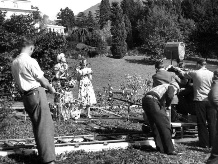 Photo de tournage (Une femme disparaît - Jacques Feyder - 1942)