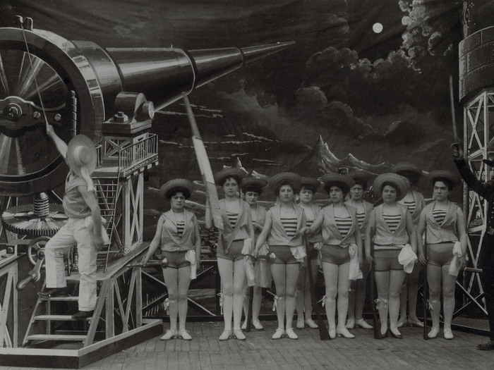 Le Voyage dans la Lune - Tableau 7 (Georges Méliès, 1902)