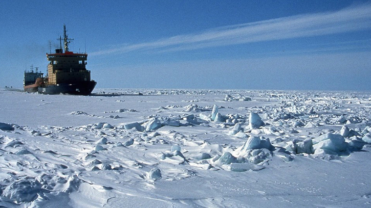 Brise-glace : Bateau givre