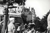 C'est bien en France qu'on tourne : la voiture de l'ORTF et le chteau de Brissac