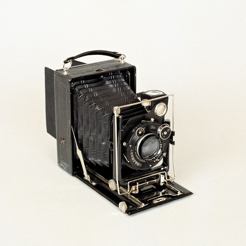 Un appareil photo français, c'est Pixii et maintenant