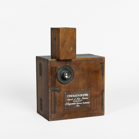 Lanterne de projection pour cinématographe (CNC AP 96 169)   Collection