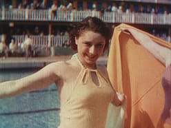 Défilé de maillots de bain à la piscine Molitor (essais Thomsoncolor)