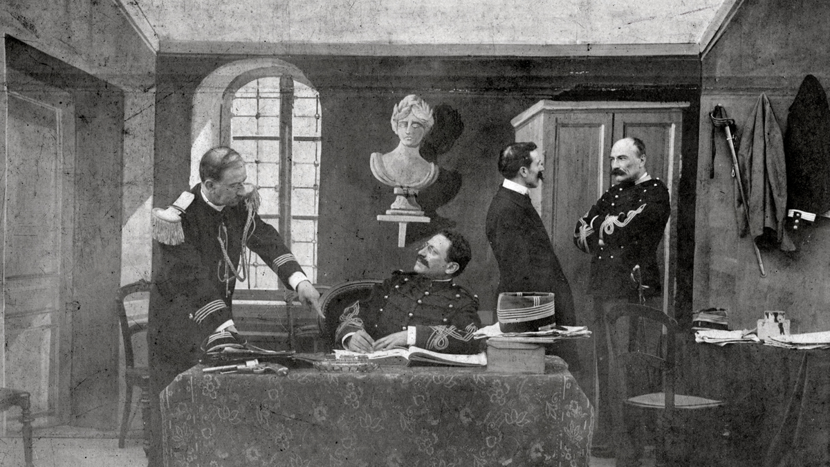 L'Affaire Dreyfus Méliès, 1899) La Cinémathèque française