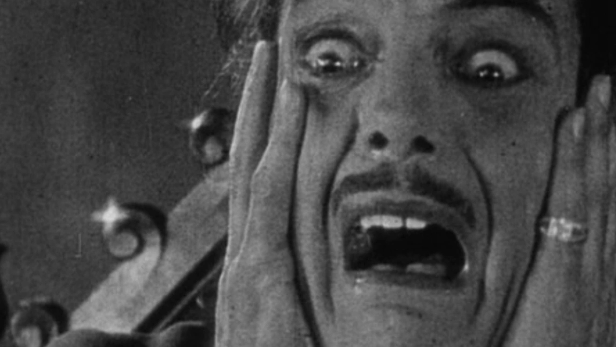 [Imagen: au-secours-gance-1923.jpg]