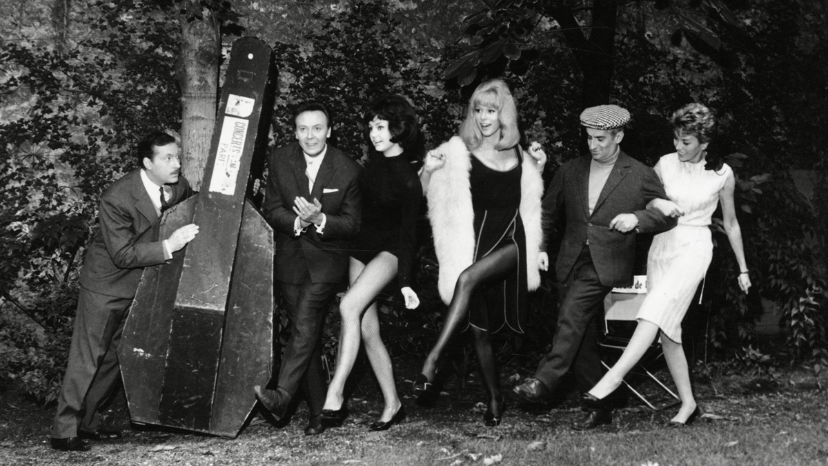 Les Pissenlits Par La Racine Film Des pissenlits par la racine (Georges Lautner, 1963) - La Cinémathèque
