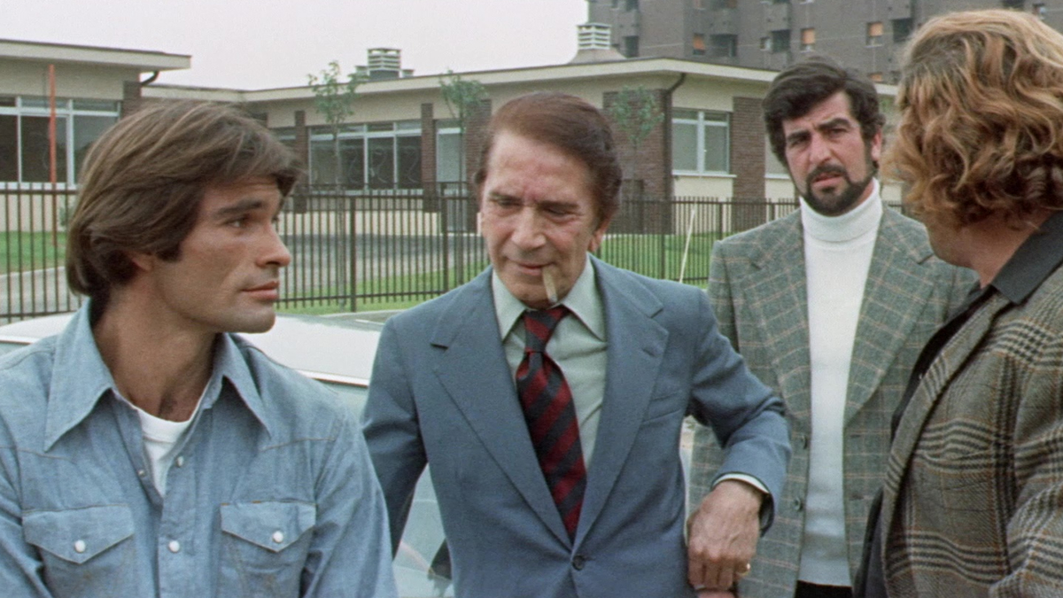 Polices parallèles en action