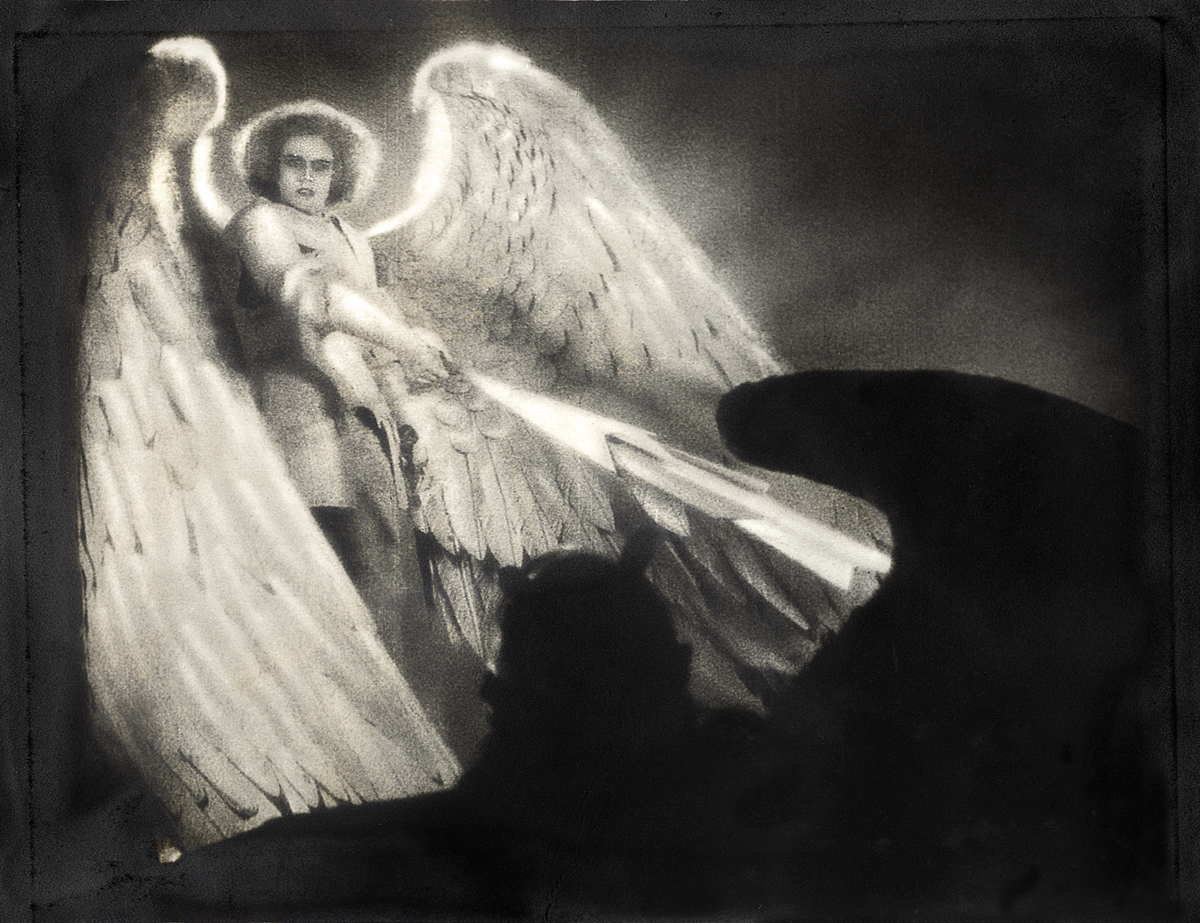 2. Image from The Bible of Murnau’s Faust, digitized and processed by Stéphane Dabrowski © La Cinémathèque française, Paris, 2026 2. Image from The Bible of Murnau’s Faust, digitized and processed by Stéphane Dabrowski © La Cinémathèque française, Paris, 2026