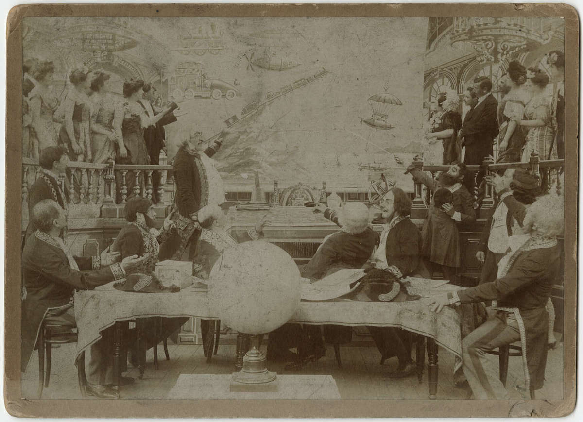 Le Voyage à travers l'impossible (Georges Méliès, 1904) Photo de plateau avant restauration numérique