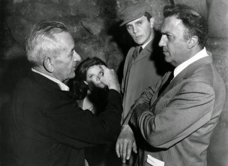 William Wyler, Samantha Eggar, Terence Stamp et Federico Fellini sur le tournage de "L'Obsédé" (1965)