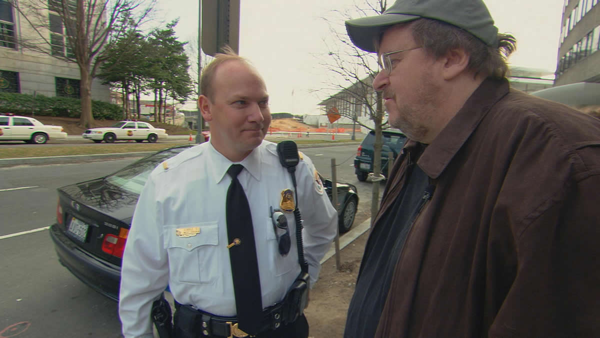 Fahrenheit 9/11 Streaming Francais Fahrenheit 9/11 (Michael Moore, 2003) - La Cinémathèque française